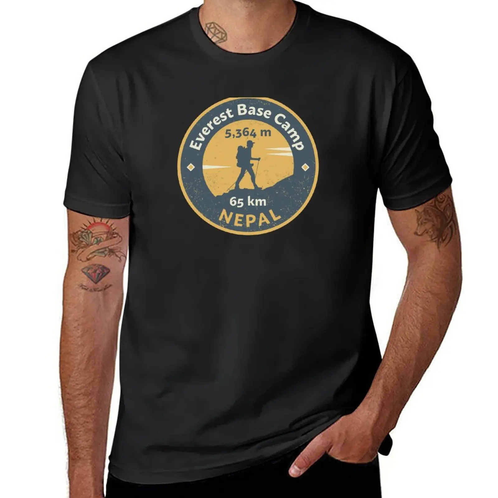 เสื้อยืดคอกลมแขนสั้นสำหรับฤดูร - Summer Everest Clothing บทวิจารณ์และราคา