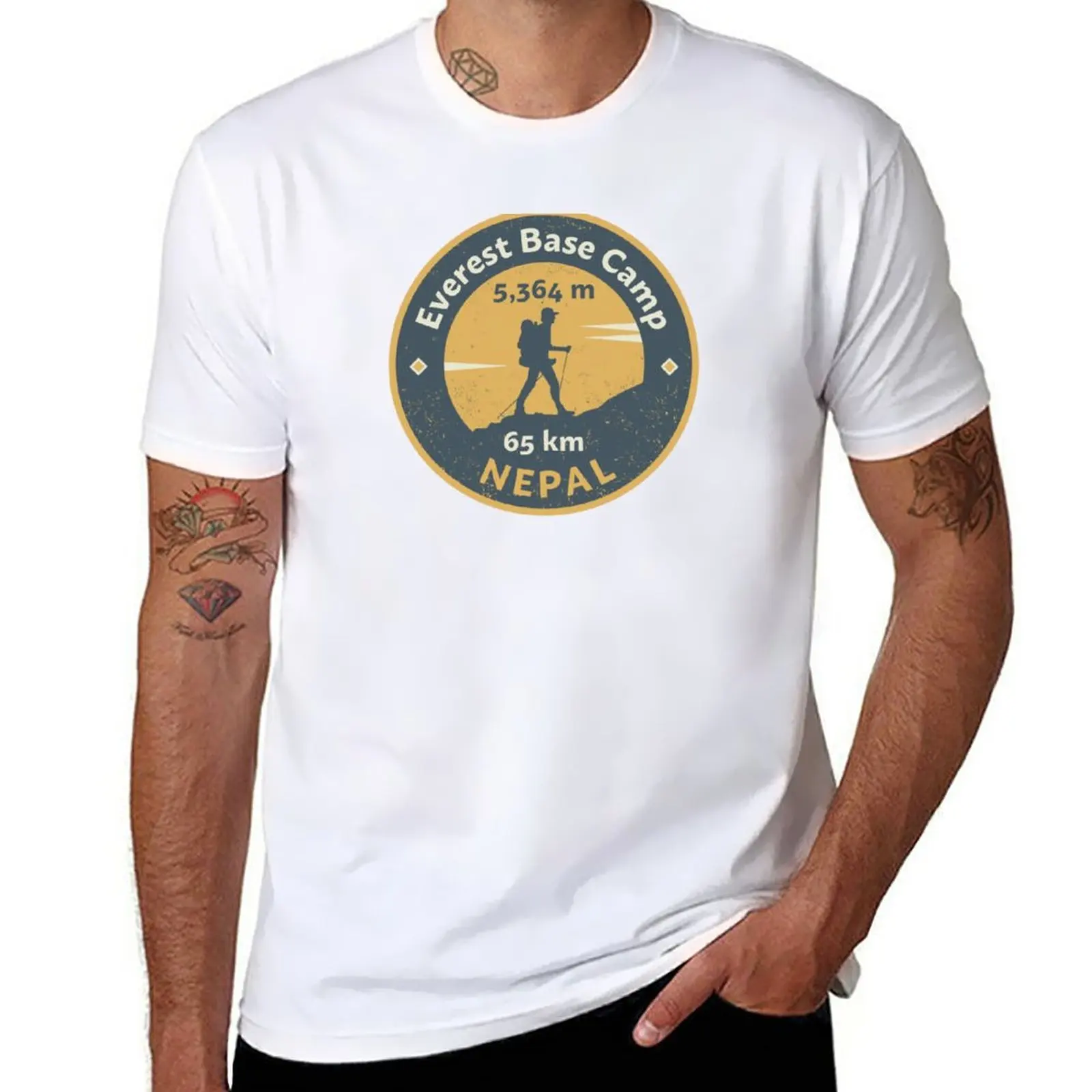 เสื้อยืดคอกลมแขนสั้นสำหรับฤดูร - Summer Everest Clothing บทวิจารณ์และราคา